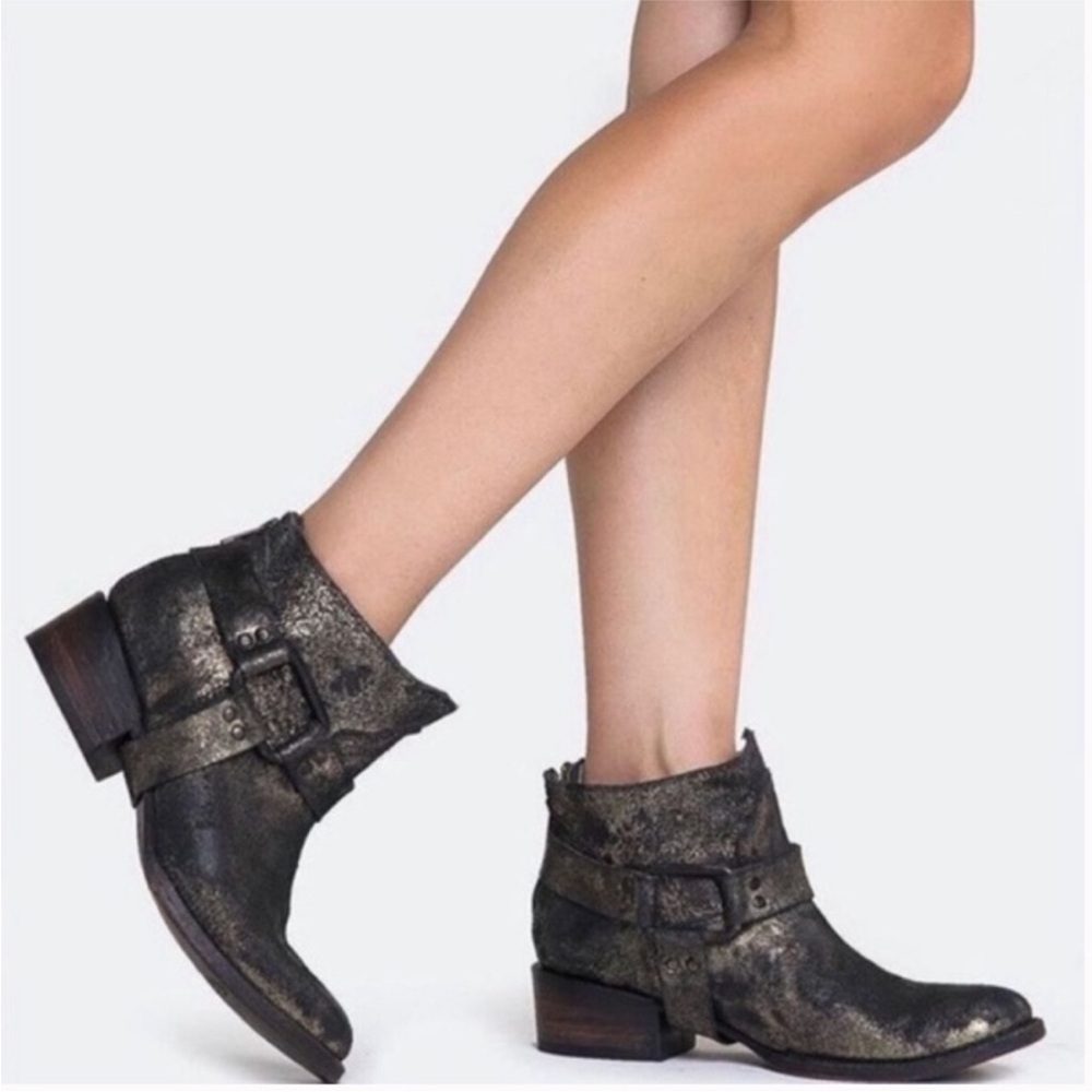 Freebird by Steven | Women’s Grey Suede Leather Phlow Ankle Boots Back Zip, Sz 7